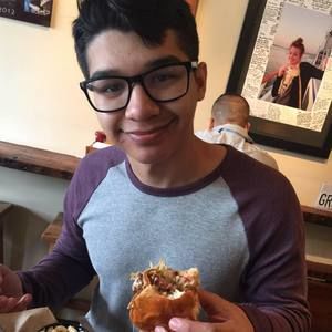 Meet your Posher, Fernando